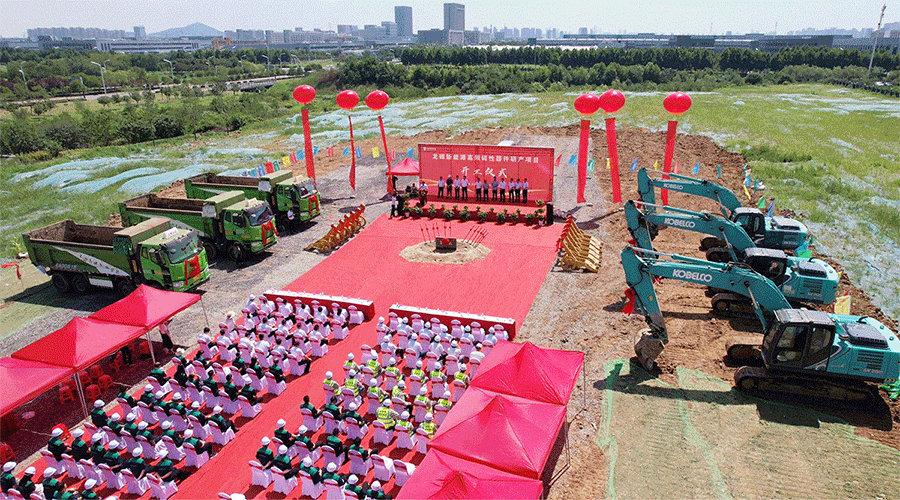 1699943168885572.gif 01.gif